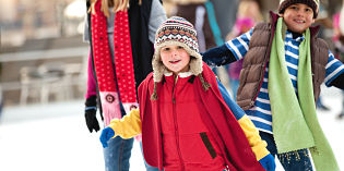 Stuart Park: Outdoor skating in downtown Kelowna