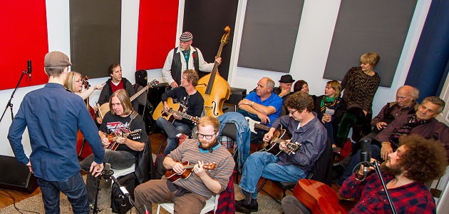 Listen: Songwriters Stewdio Session Raises Funds for Kelowna FoodBank