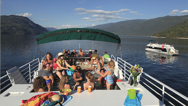 Shuswap Adventures with Twin Anchors Houseboats