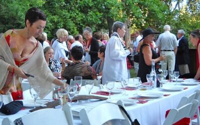 A Splash of Red offers elegant alfresco dining