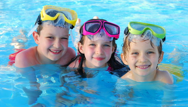 ymca-okanagan-day-camp-kids-pool