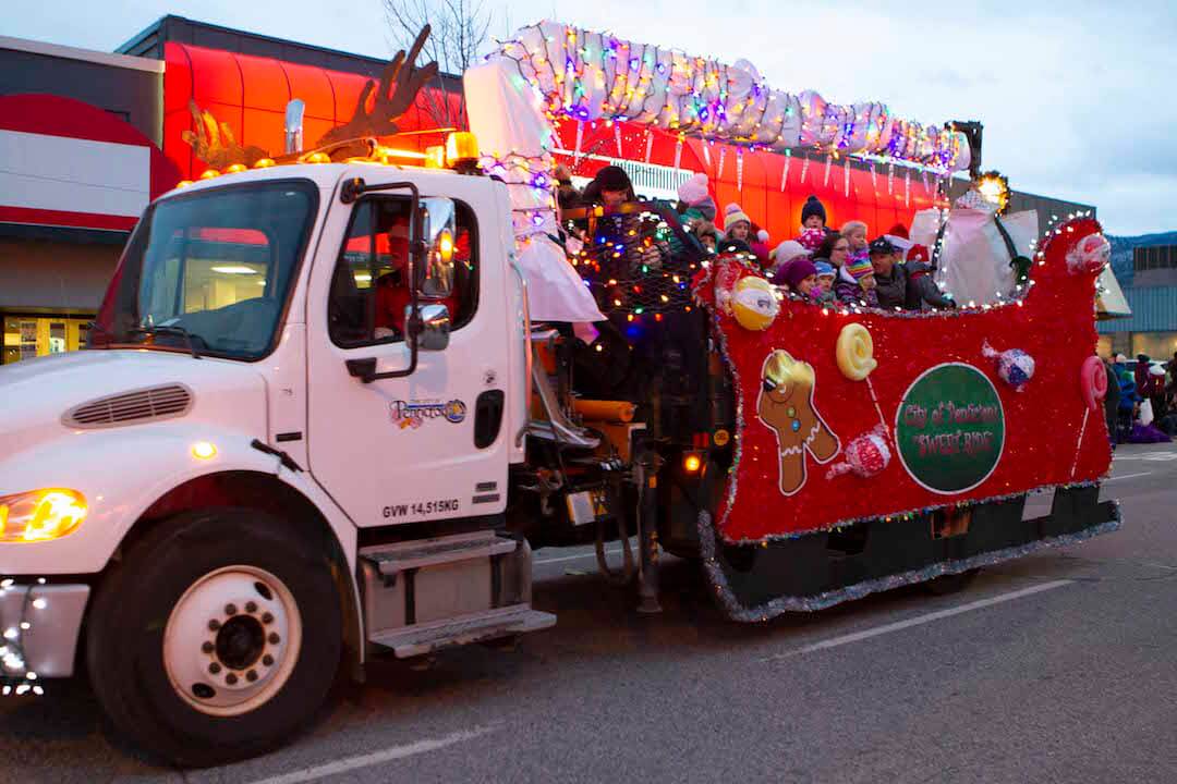 Santa-parade-city-of-Penticton-truck